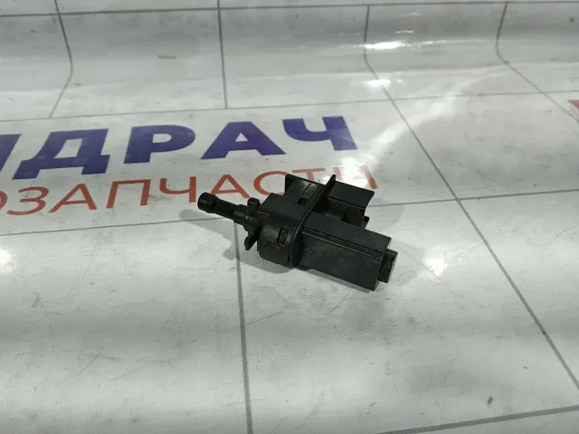 Выключатель концевой педали сцепления Ford Focus 4M5T7C534AA
