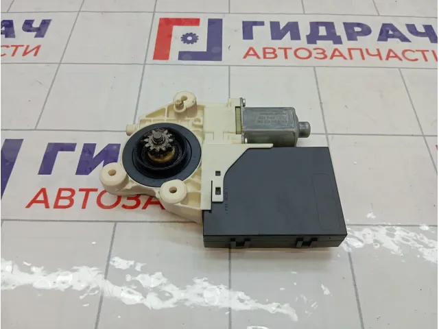Моторчик стеклоподъемника переднего левого Ford Focus 1430347