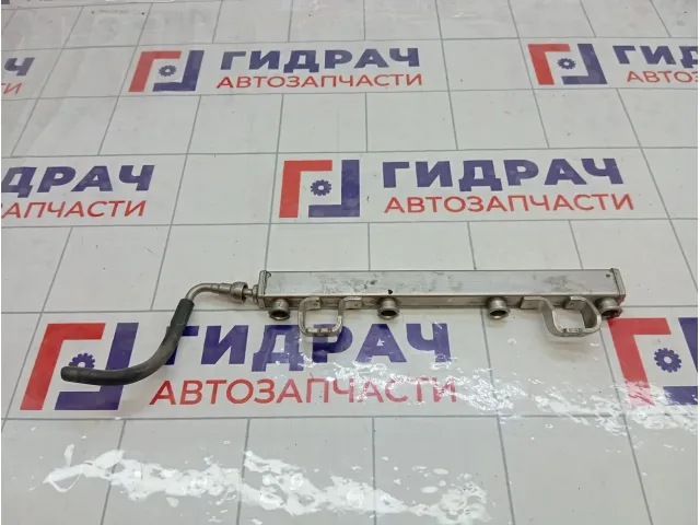 Топливная рампа (топливная рейка) Ford Focus 1356996