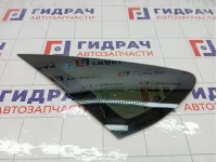 Стекло кузовное глухое (форточка) заднее левое Ford Focus 1360767