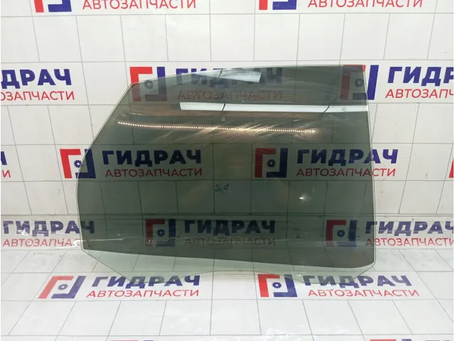 Стекло двери задней правой Ford Focus 1317984
