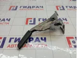 Рычаг, педаль стояночного тормоза Ford Focus 1670791