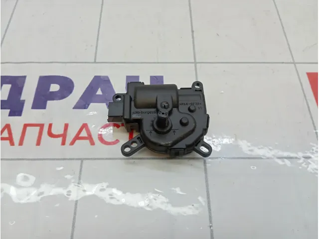 Моторчик заслонки отопителя (печки) Ford Focus 1S7H19B634CA