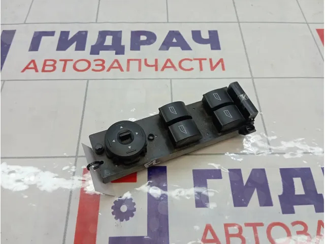 Блок управления стеклоподъемниками Ford Focus 1473748