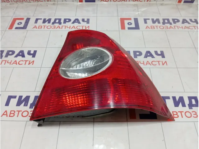 Фонарь задний правый Ford Focus 1333832