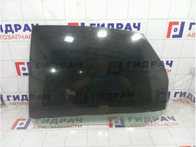 Стекло двери задней левой Ford Focus 1317985