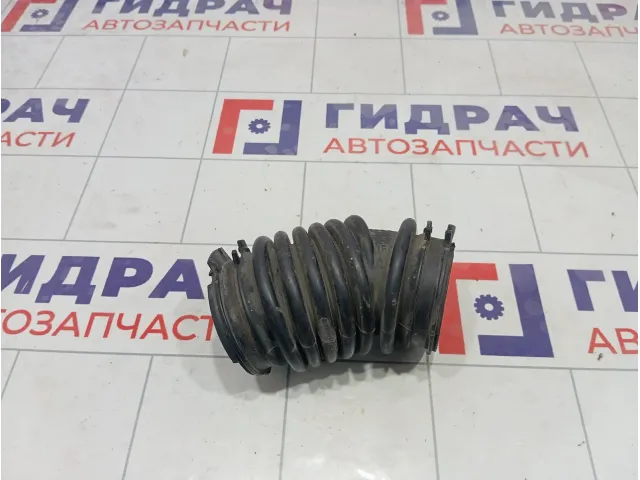 Патрубок воздушного фильтра Ford Focus 1684286