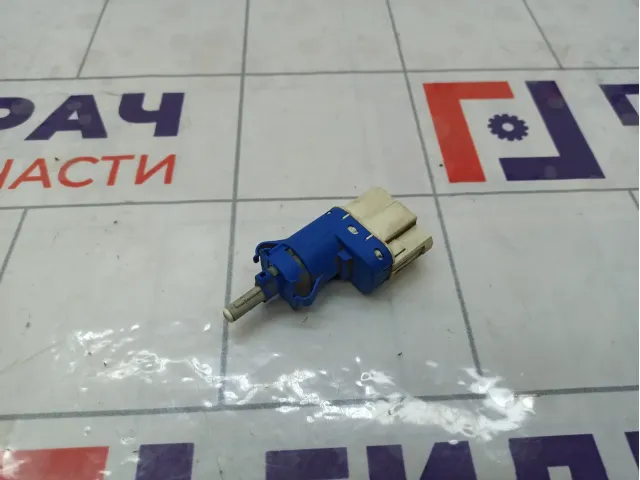 Датчик включения стоп сигнала Ford Focus 3M5T9C872AC
