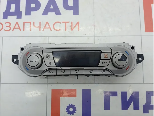 Блок управления климатической установкой Ford Focus 1698893