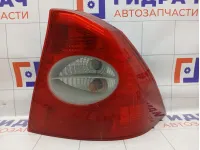 Фонарь задний правый Ford Focus 1333832