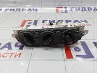 Блок управления отопителем (печкой) Ford Focus 2 1719798