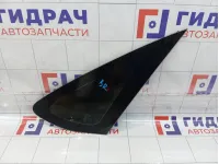 Стекло кузовное глухое (форточка) правая Ford Focus 2 1362992