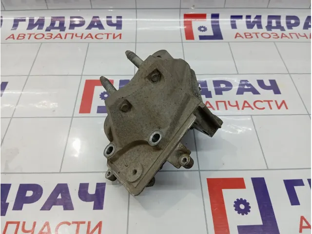 Кронштейн двигателя правый Ford Focus 2 1798070