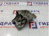 Кронштейн кондиционера Ford Focus 2 1715451