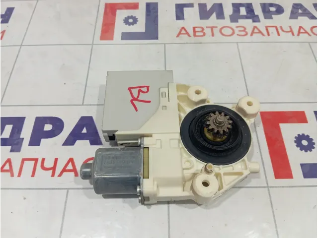 Моторчик стеклоподъемника заднего левого Ford Focus 1776007