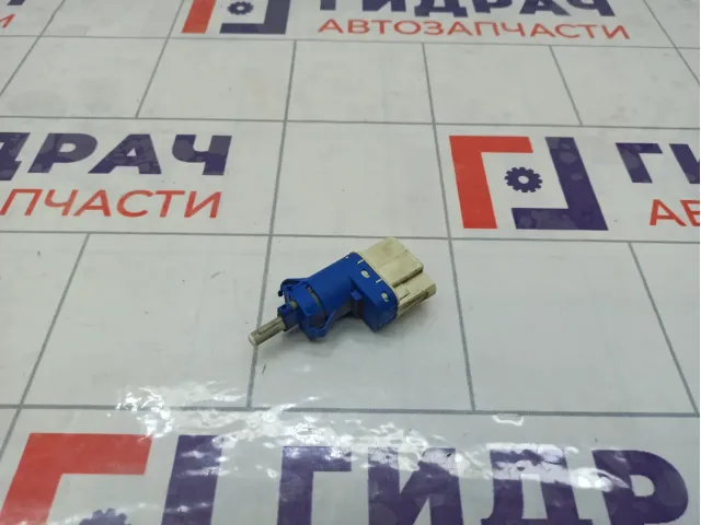 Датчик включения стоп сигнала Ford Focus 4832219
