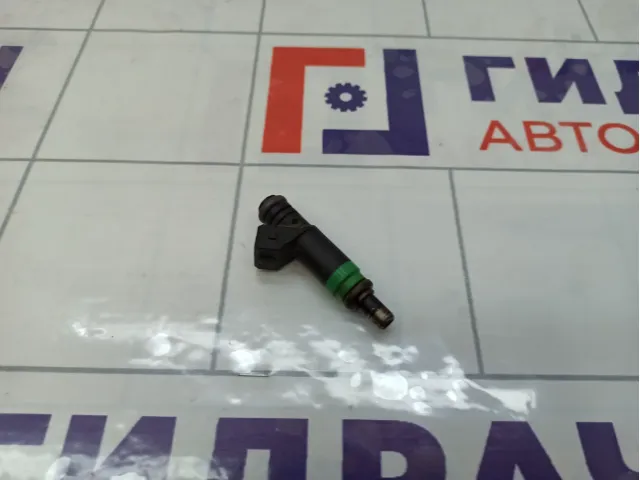 Форсунка инжекторная Ford Focus 1429840