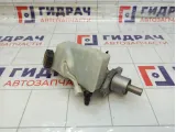 Цилиндр тормозной главный Ford Focus 1689827
