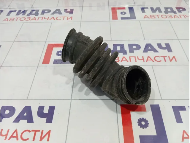 Патрубок воздушного фильтра Ford Focus 1725324