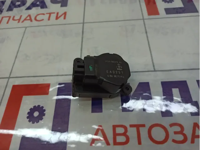 Моторчик заслонки отопителя (печки) Ford Focus 3M5H19E616AB
