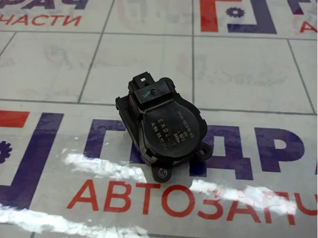 Моторчик заслонки отопителя (печки) Ford Focus 3M5H19E616AB