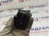 Кнопка обогрева стекла Ford Focus 1817665