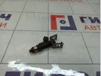 Форсунка инжекторная Ford Focus 1538984