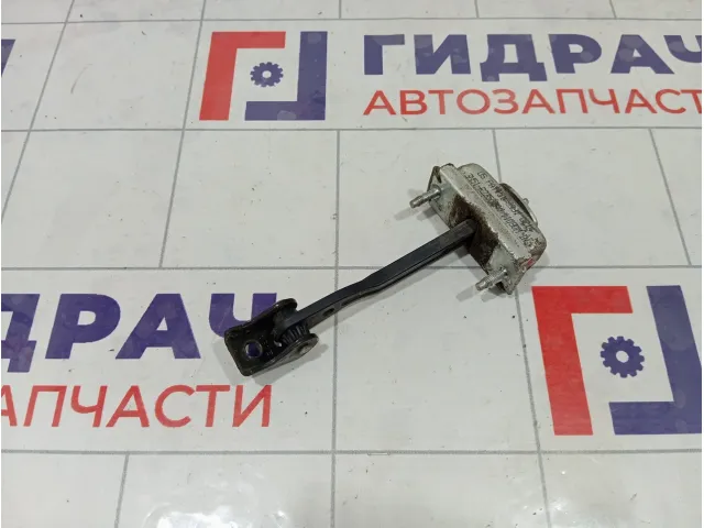 Ограничитель двери задний Ford Focus 1641573