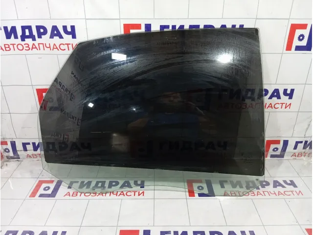 Стекло двери задней правой Ford Focus 1317984