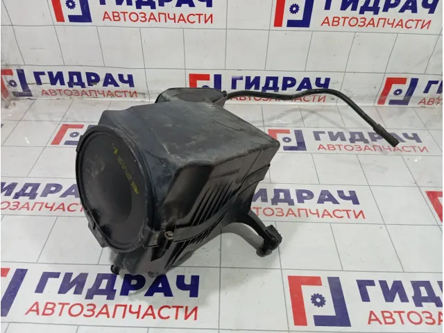 Корпус воздушного фильтра Ford Focus 1947921