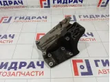 Кронштейн кондиционера Ford Focus 1715451