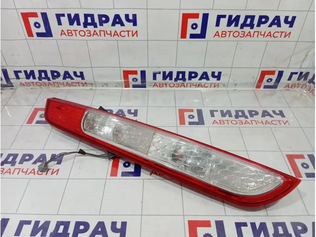 Фонарь задний левый Ford Focus 1520769