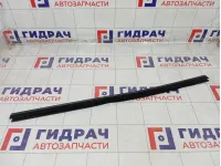 Уплотнитель стекла переднего правого Ford Focus 3 1747502