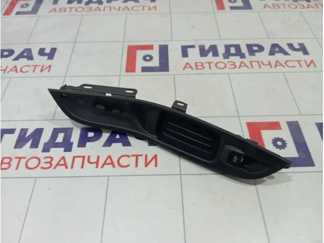 Кнопка стеклоподъемника Ford Focus 3 1746832