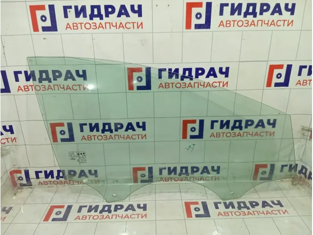 Стекло двери передней правой Ford Focus 3 1742301