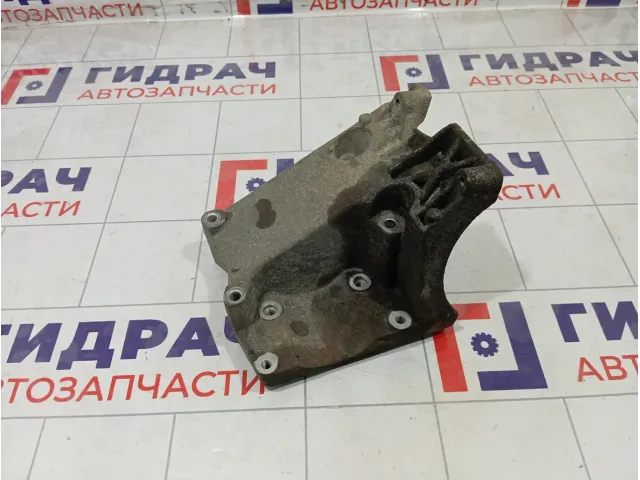 Кронштейн кондиционера Ford Focus 3 1715451