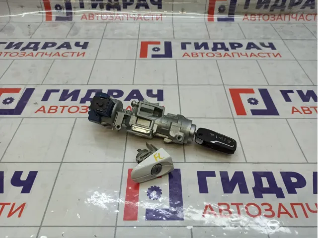 Замок зажигания Ford Focus 3 3M513F880AE