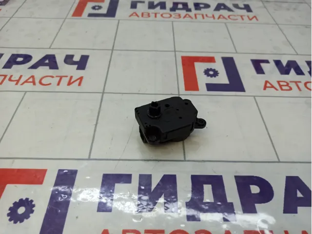 Моторчик заслонки отопителя (печки) Ford Focus 3 1786200