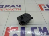 Моторчик заслонки отопителя (печки) Ford Focus 3 1786200