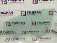 Стекло двери передней левой Ford Focus 1742302