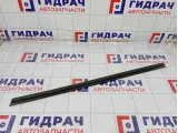 Уплотнитель стекла переднего правого Ford Focus 3 1747502