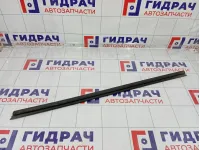 Уплотнитель стекла переднего правого Ford Focus 3 1747502