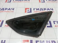 Стекло кузовное глухое (форточка) заднее правое Ford Focus 3 1786433