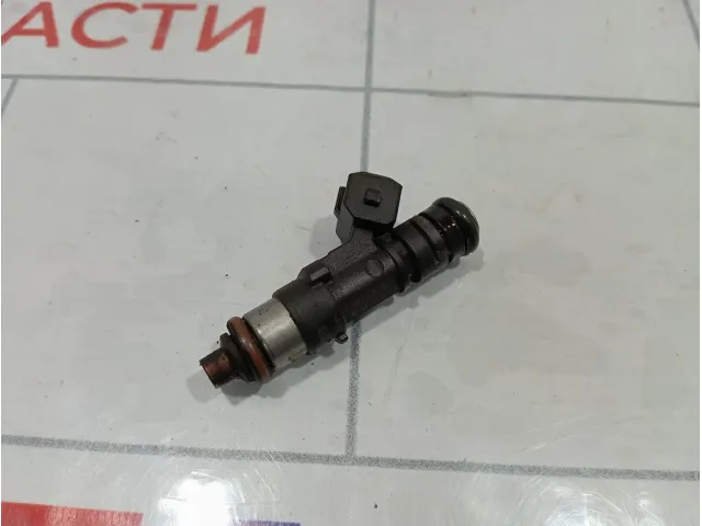 Форсунка инжекторная электрическая Ford Focus 3 1538984