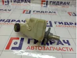Цилиндр тормозной главный Ford Focus 3 1844832