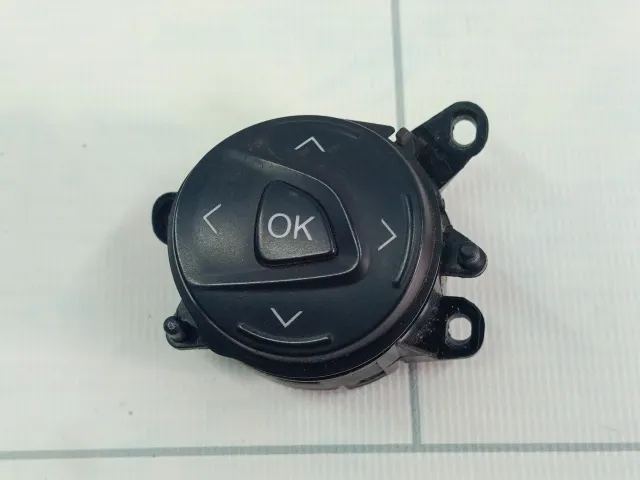 Кнопка в рулевое колесо Ford Focus AM5T14K147AA