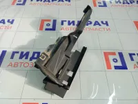 Накладка крыла переднего левого Ford Focus BM51A02477