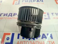 Моторчик отопителя (печки) Ford Focus AV6N18456CA