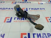 Педаль тормоза Ford Focus BV612467GB