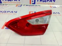 Фонарь задний внутренний правый Ford Focus BM5113A602AD